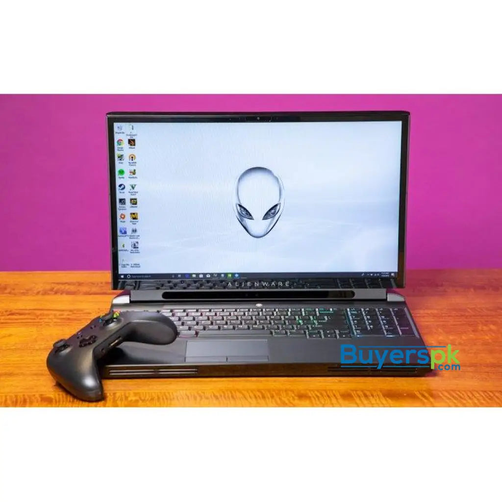 ALIENWARE AREA 51M GAMING LAPTOP 9th Gen i9-9900K 16 GB RAM 1 TB HDD + 512 GB SSD 2080 8 GB 17.3 FHD 144 Hz Win 10