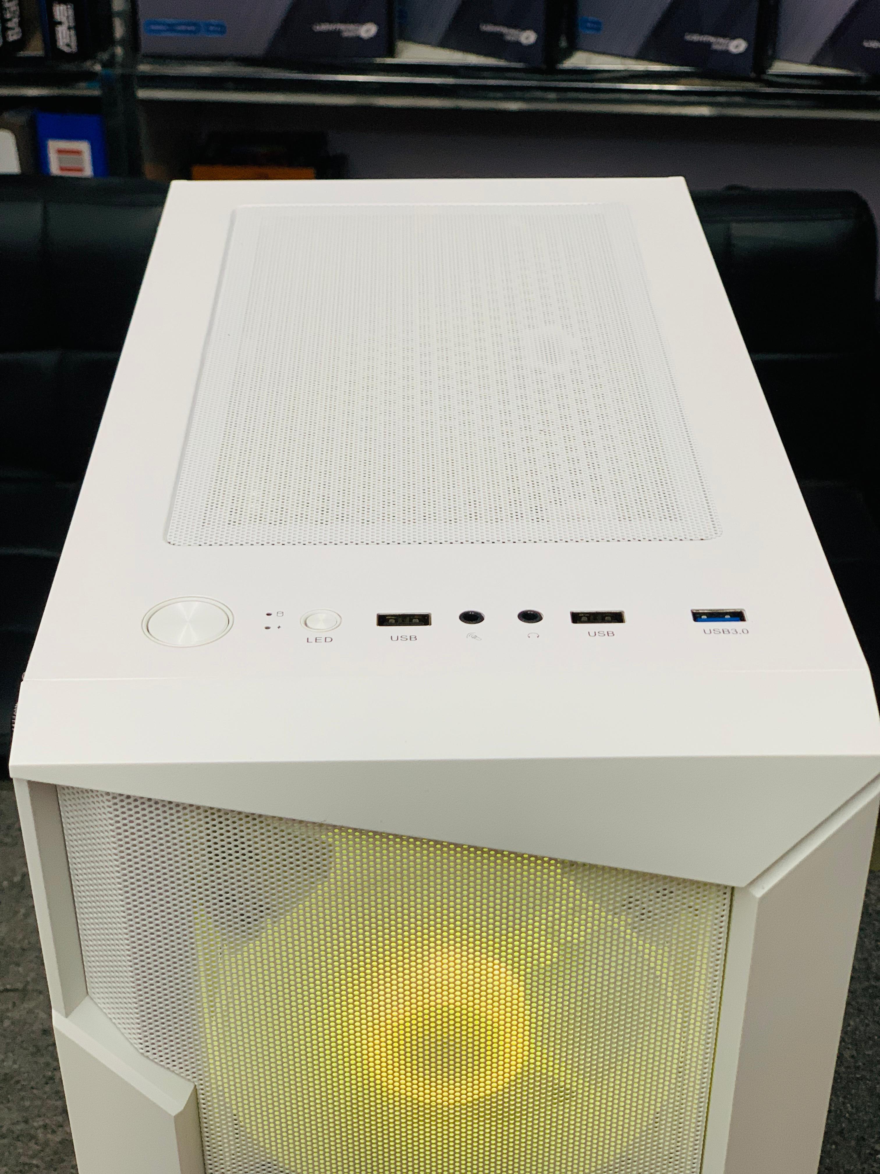Sonic Casing R28 White 3 RGB Fans