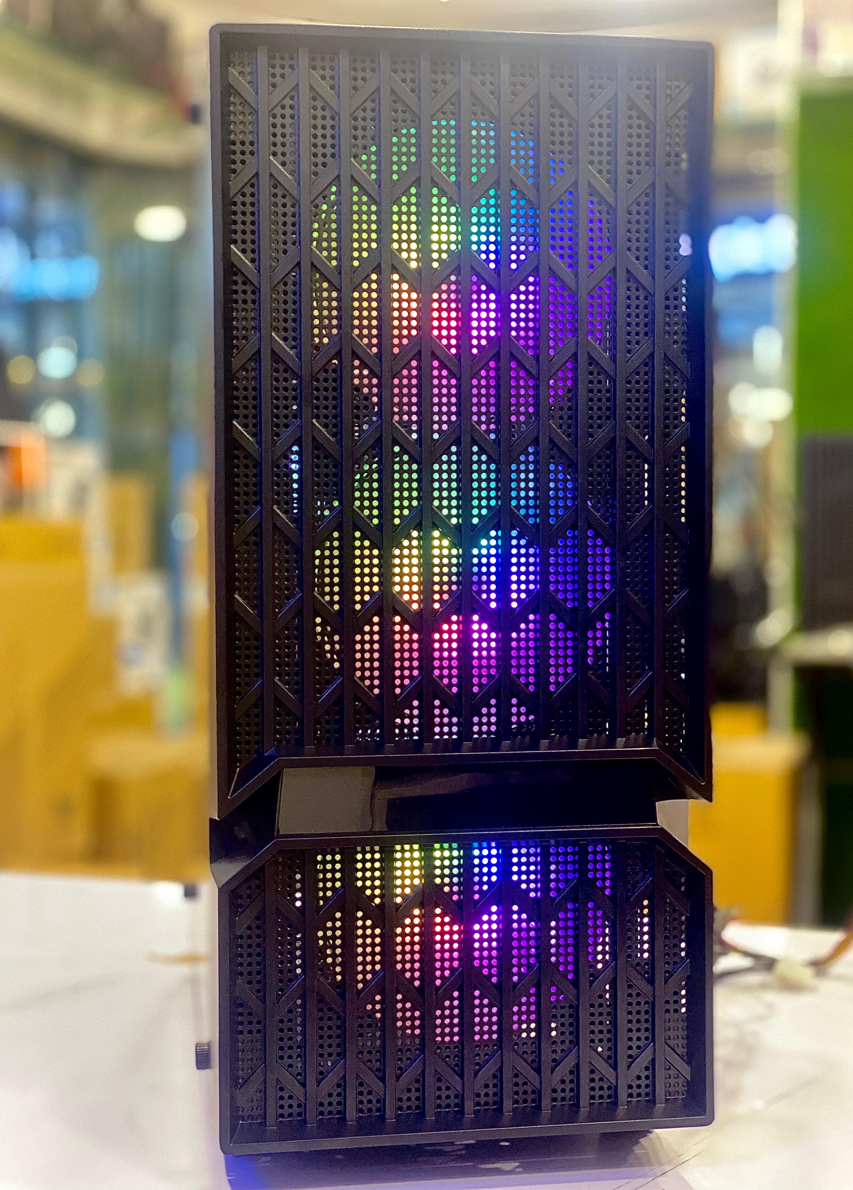 Thunder Casing Saber TGC 1008 With 3 RGB Fans