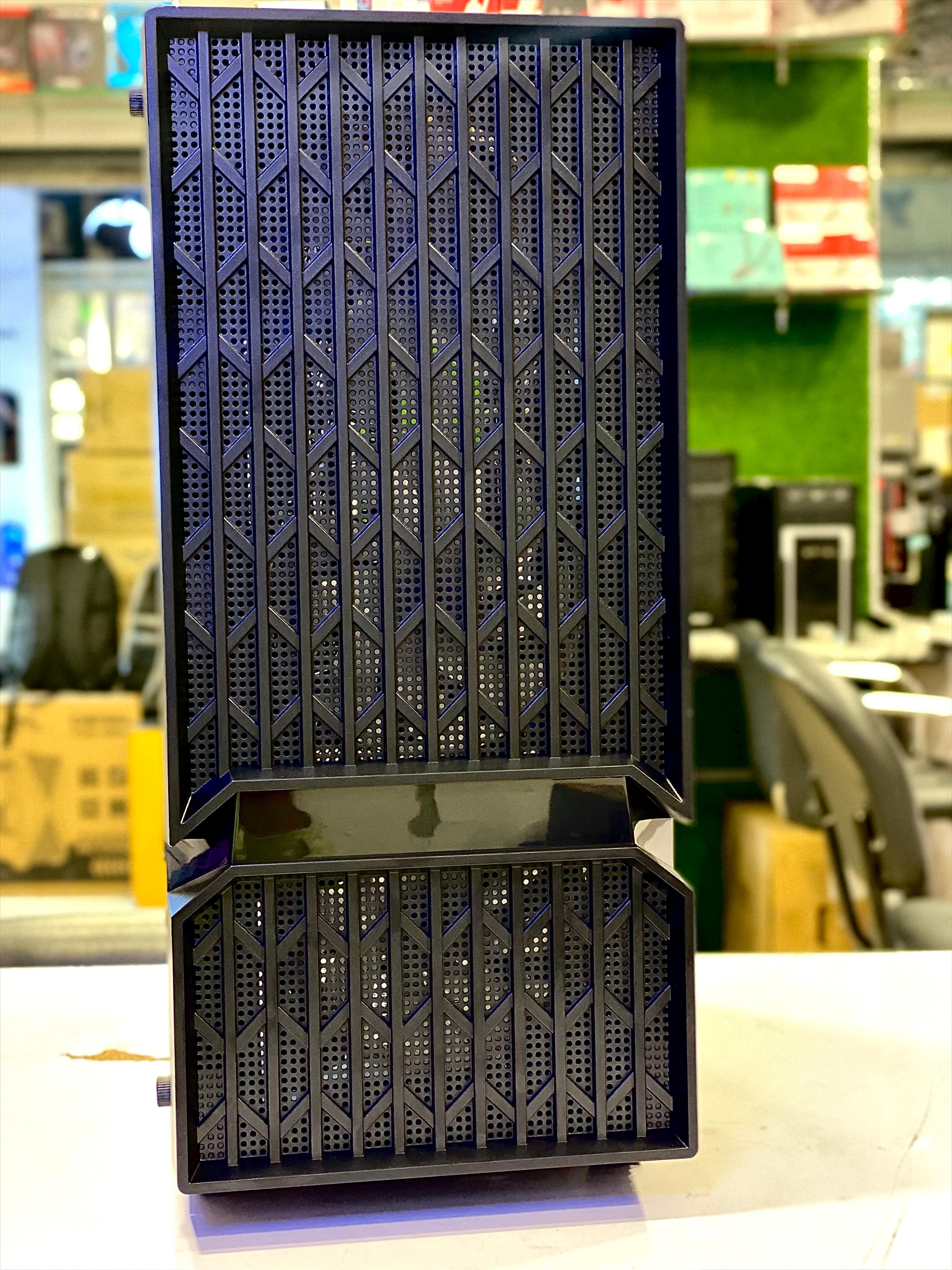 Thunder Casing Saber TGC 1008 With 3 RGB Fans