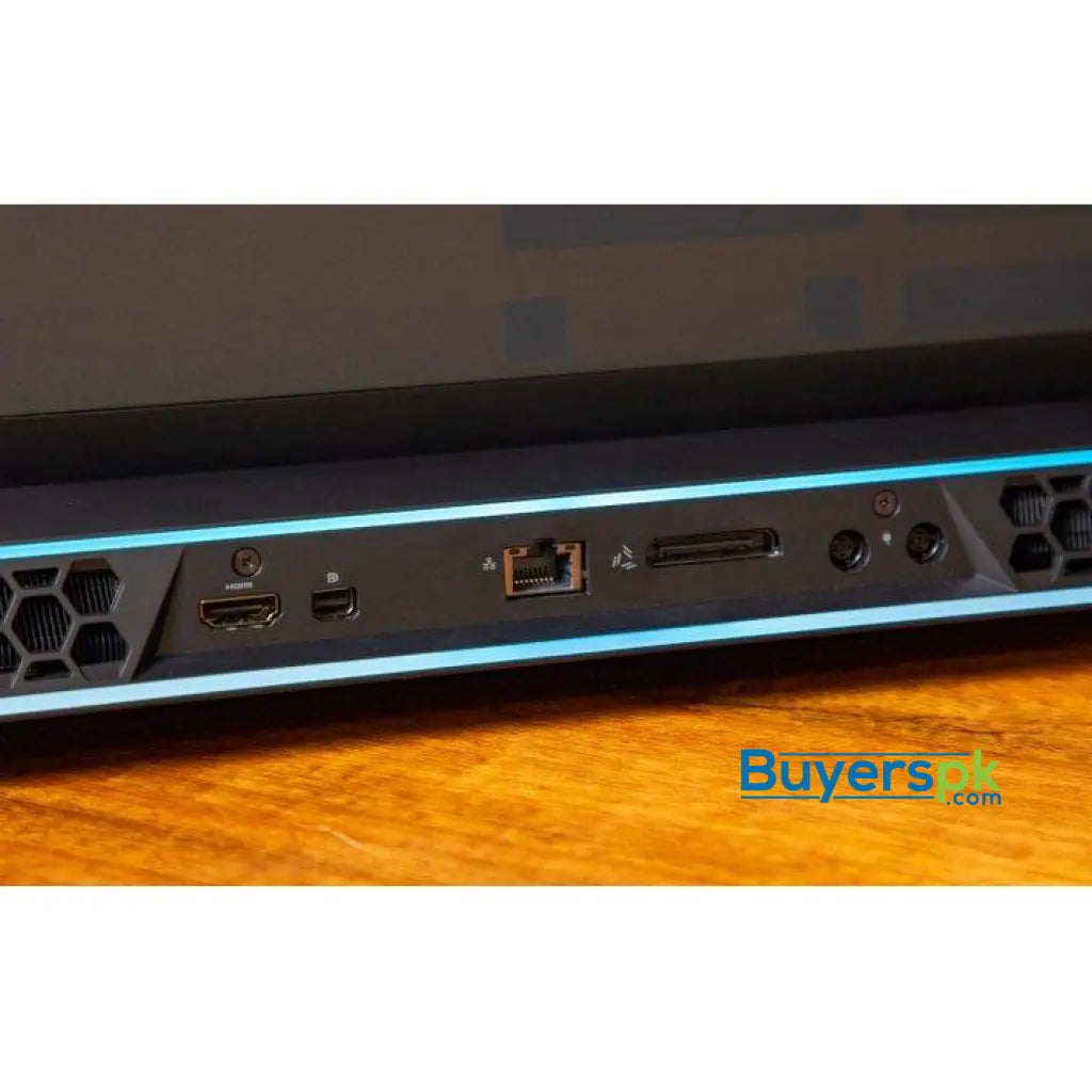 ALIENWARE AREA 51M GAMING LAPTOP 9th Gen i9-9900K 16 GB RAM 1 TB HDD + 512 GB SSD 2080 8 GB 17.3 FHD 144 Hz Win 10