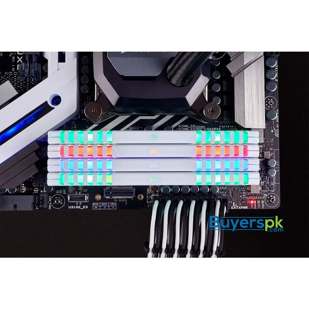 Corsair Vengeance RGB 16 GB (2 x 8 GB) DDR4 3000 MHz C15 XMP 2.0 Enthusiast RGB LED Illuminated Memory Kit - White - RAM
