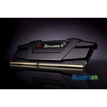 G.SKILL Ripjaws V 16GB (2x8GB) 288-Pin DDR4 3200 MHz - Black F4-3200C16D-16GVKB - RAM